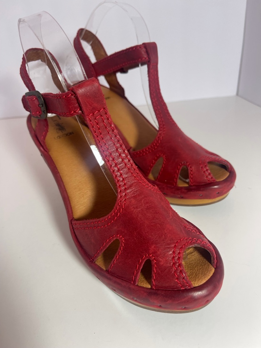 Fly London Red T-Strap Open-Toe Wooden Block Heel Platform Sandals size 9